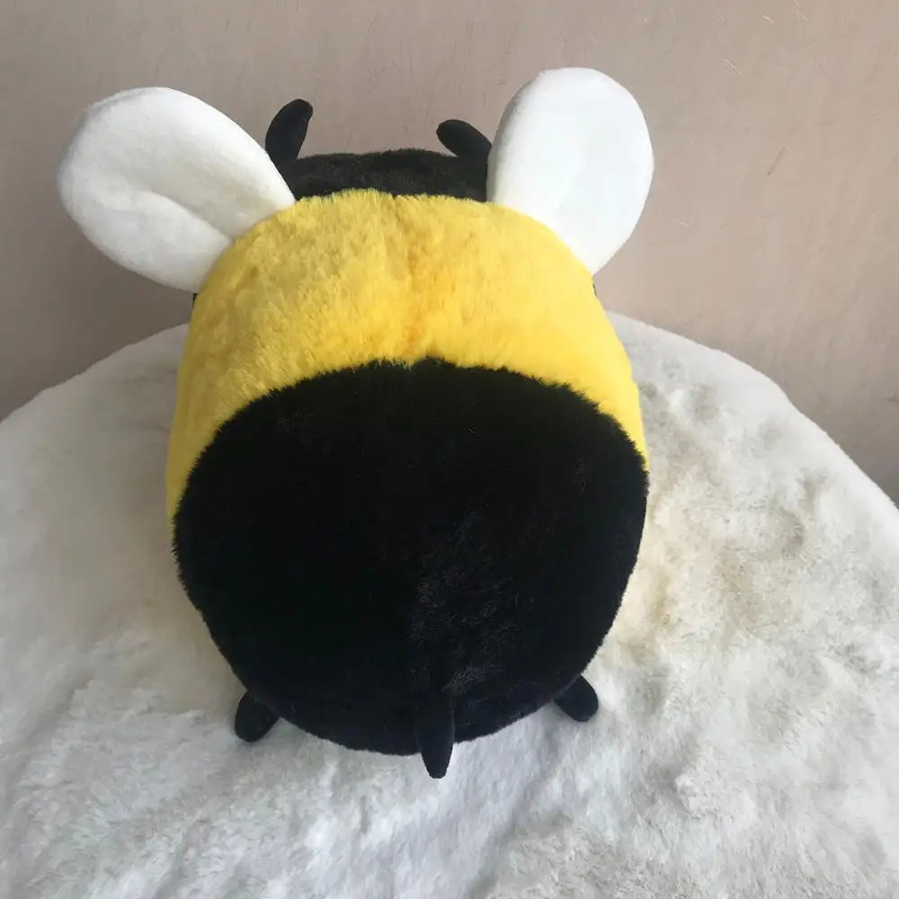 Peluche en forme d’abeille pour enfant