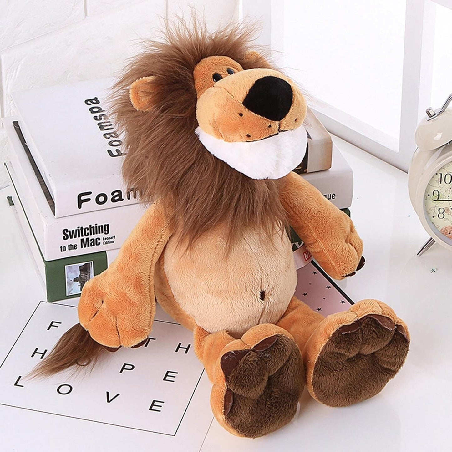 Lion en peluche pour bébé