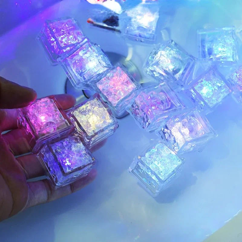 Lot de 6 ou 12 pièces de jouets de bain cubes lumineux