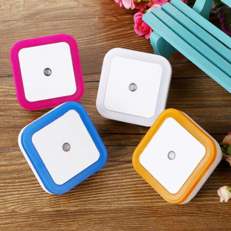 Mini lampe LED carrée avec capteur de lumière sans fil