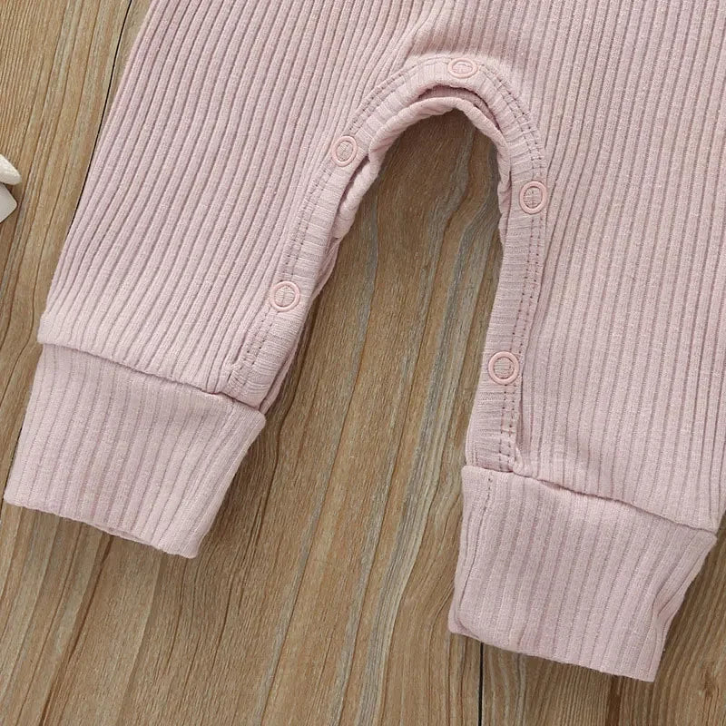 Barboteuse en coton pour nouveau-né