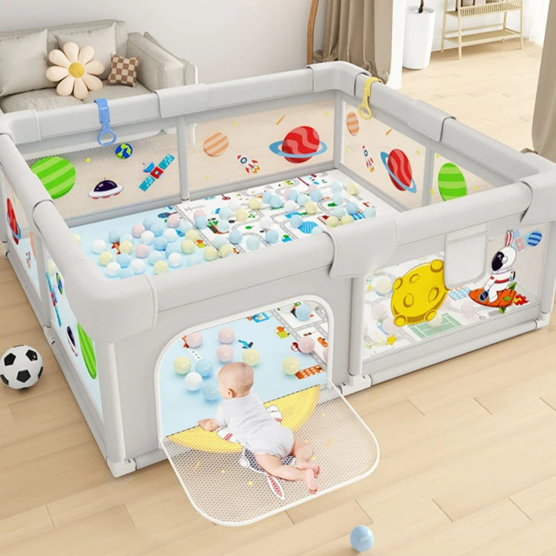Parc de jeux pour bébé avec décor planètes