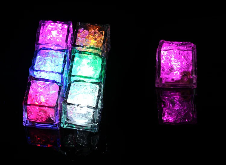 Lot de 6 ou 12 pièces de jouets de bain cubes lumineux