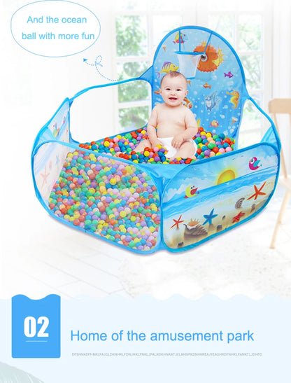 Parc pour bébé coloré avec panier de basket