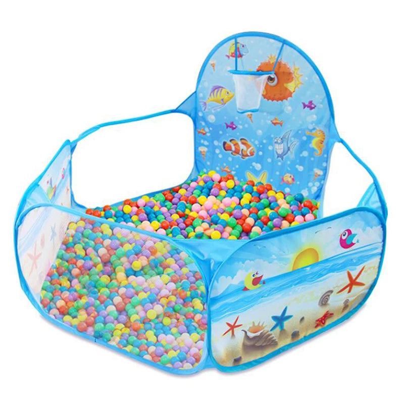 Parc pour bébé coloré avec panier de basket
