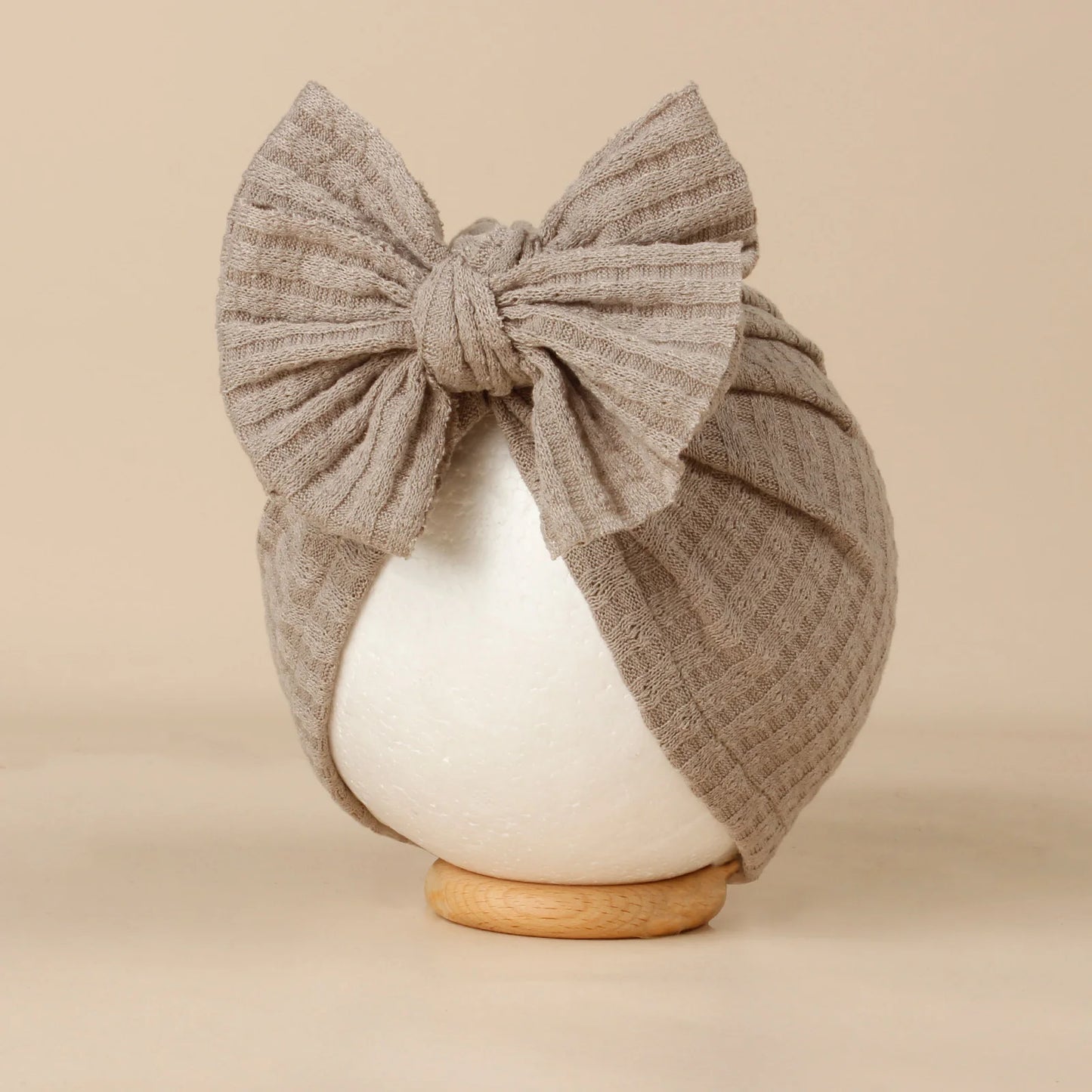 Turban en tricot avec noeud pour bébé