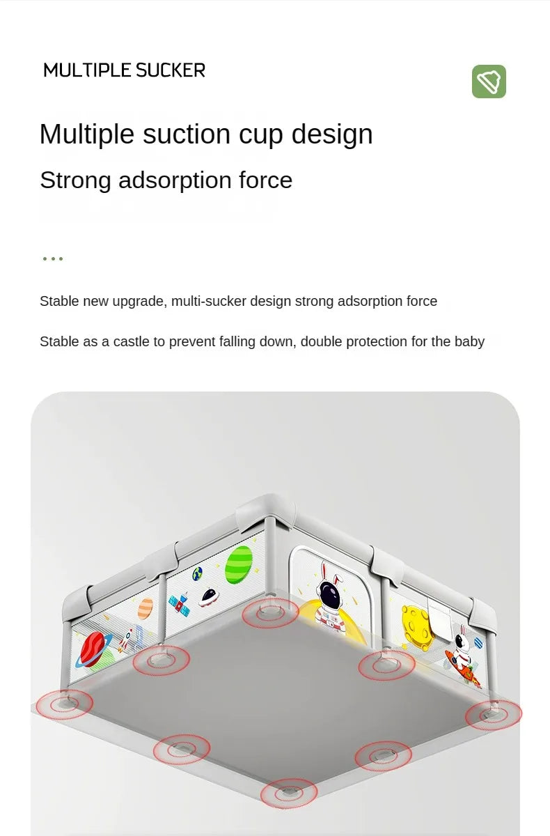 Parc de jeux pour bébé avec décor planètes