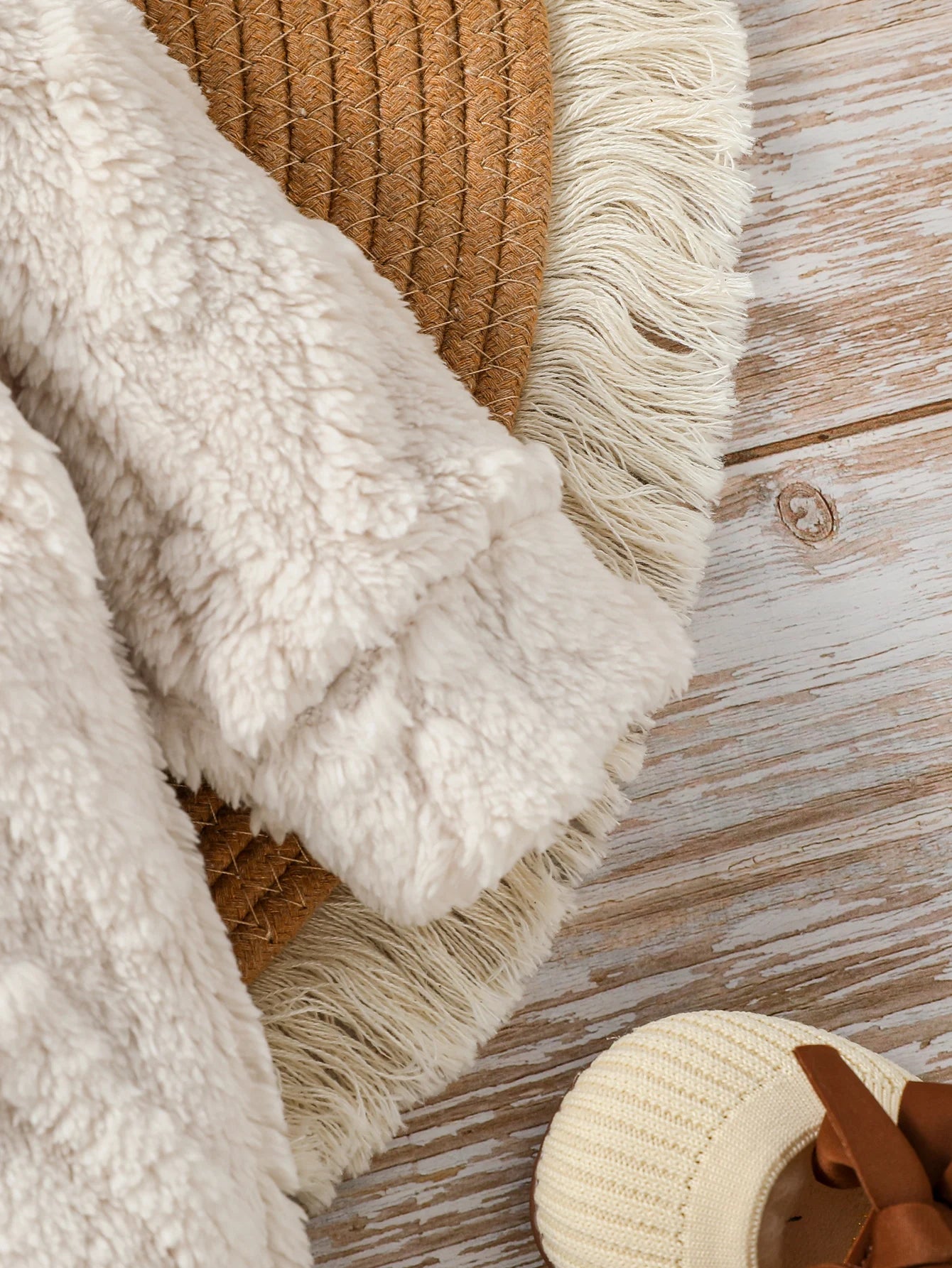 Combinaison en peluche à capuche pour nouveau-né