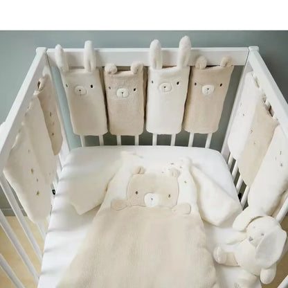 Tour de lit en peluche ourson pour bébé