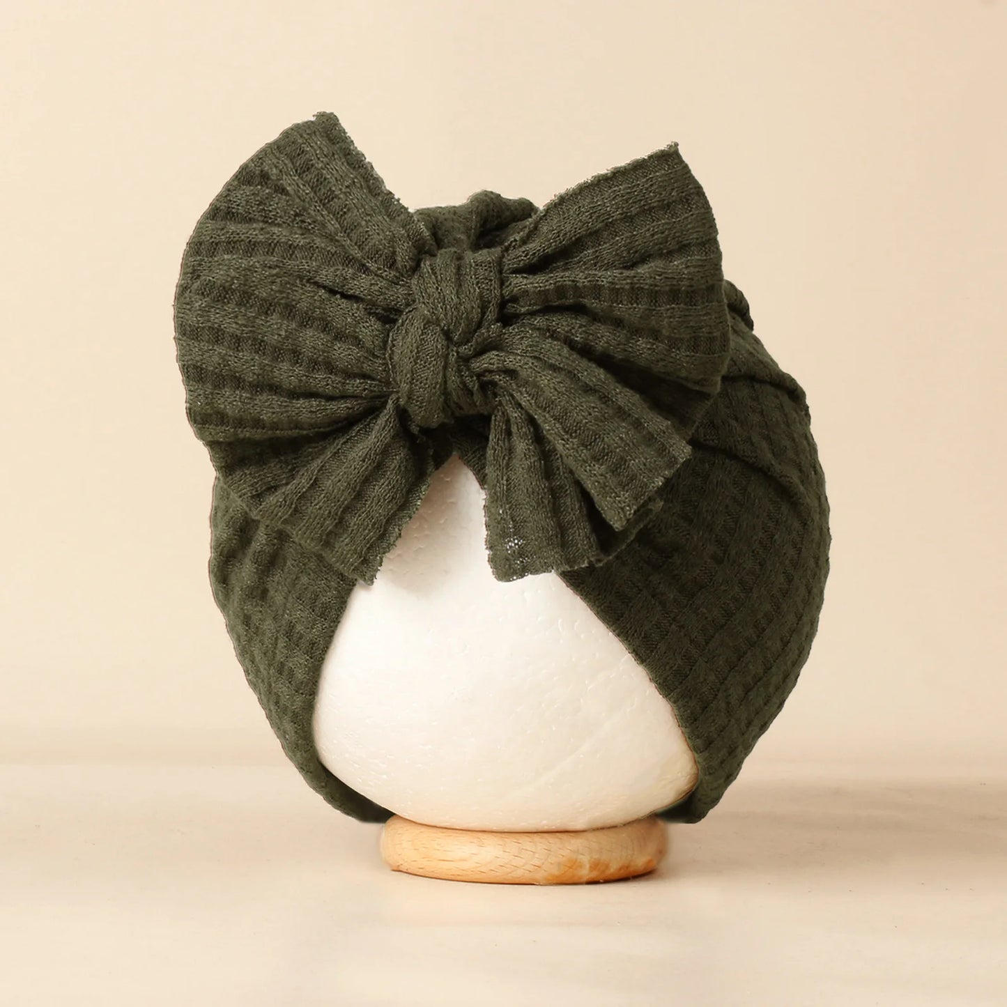 Turban en tricot avec noeud pour bébé