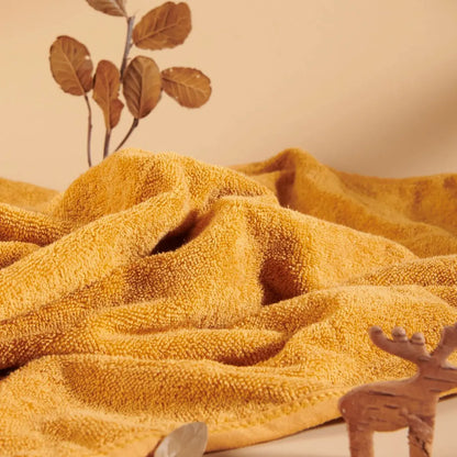 Serviette à capuche pour nouveau-né