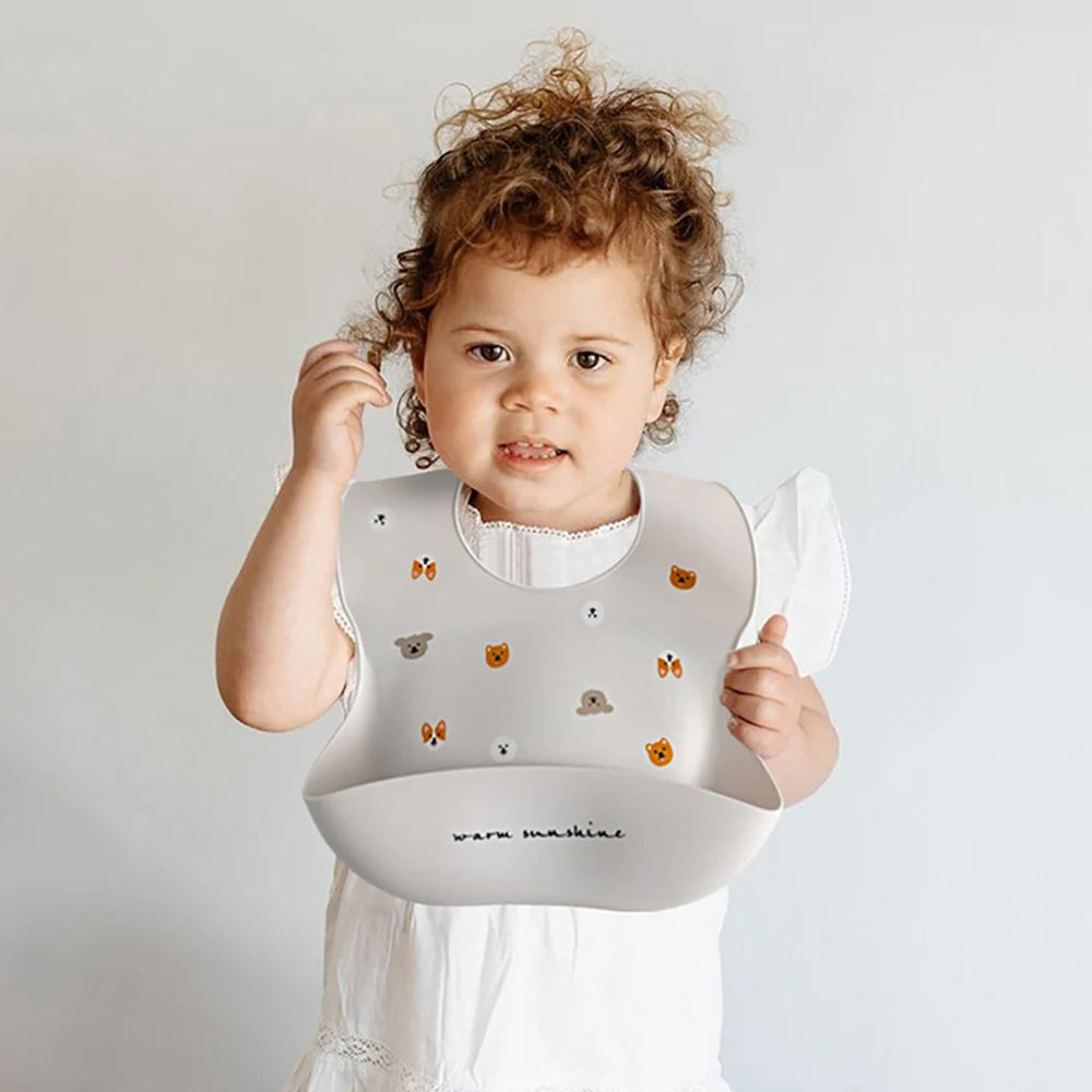 Bavoir en silicone réglable pour bébés