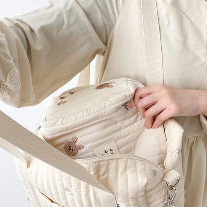 Sac à langer brodé et matelassé petit modèle pour bébé