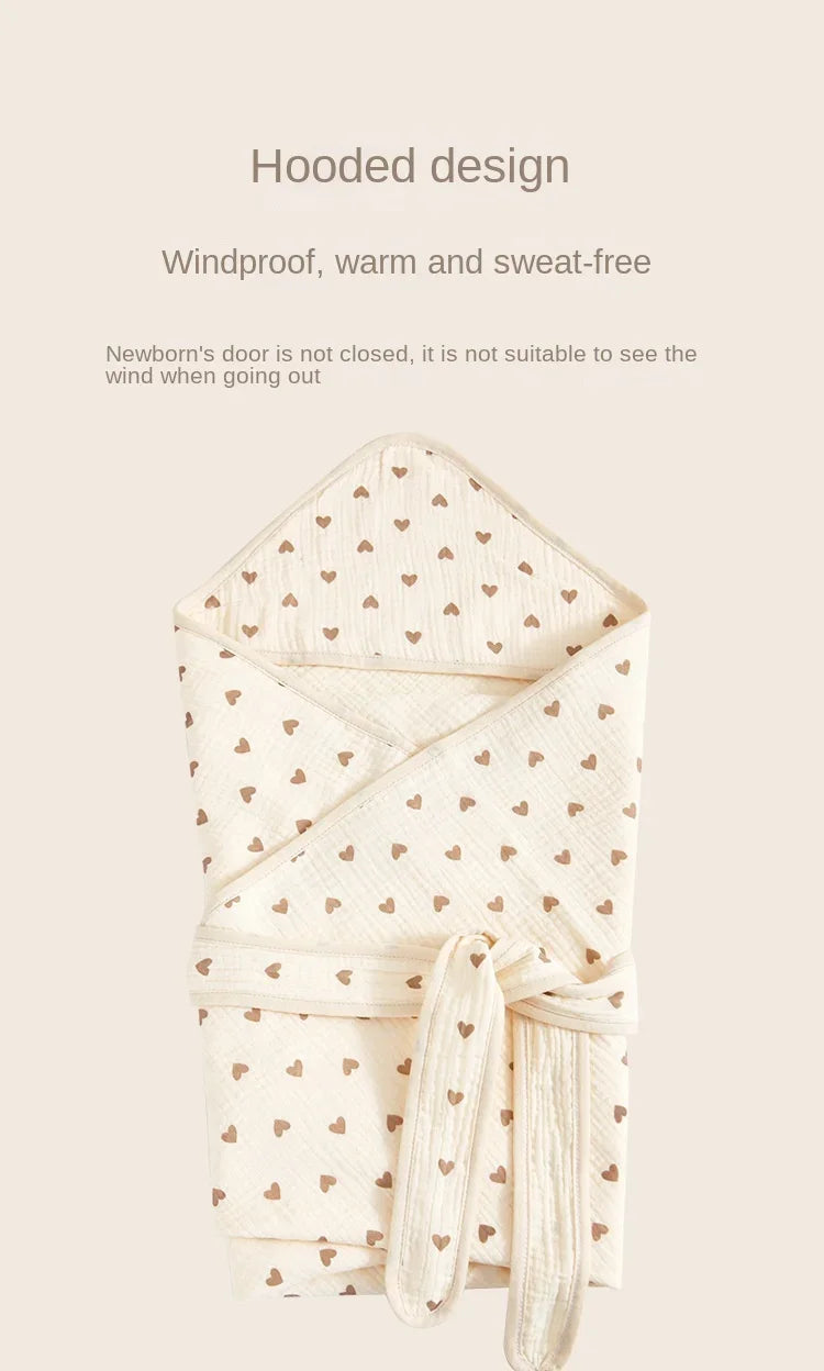 Cape de bain pour bébé beige avec cœurs