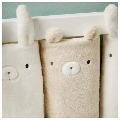 Tour de lit en peluche ourson pour bébé