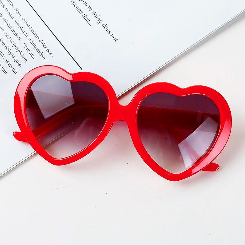 Lunette colorée avec un design en forme de coeur pour enfant