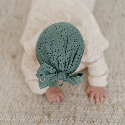 Turban en dentelle avec noeud pour bébé fille