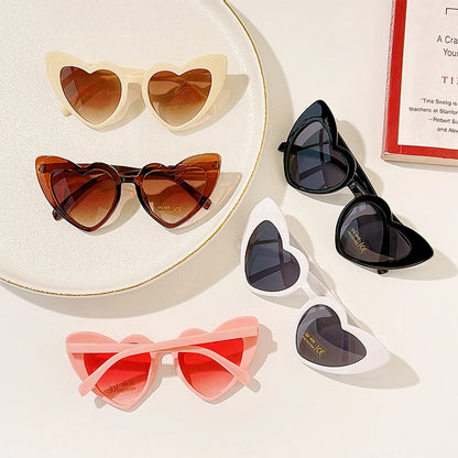 Lunette colorée avec un design en forme de coeur pour enfant