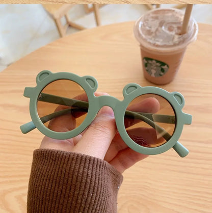 Lunette de soleil bébé ronde en forme d’ours