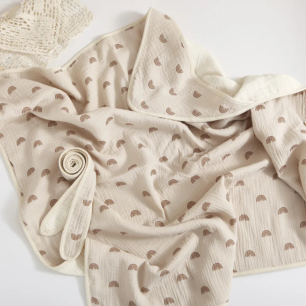 Cape de bain pour bébé beige avec cœurs