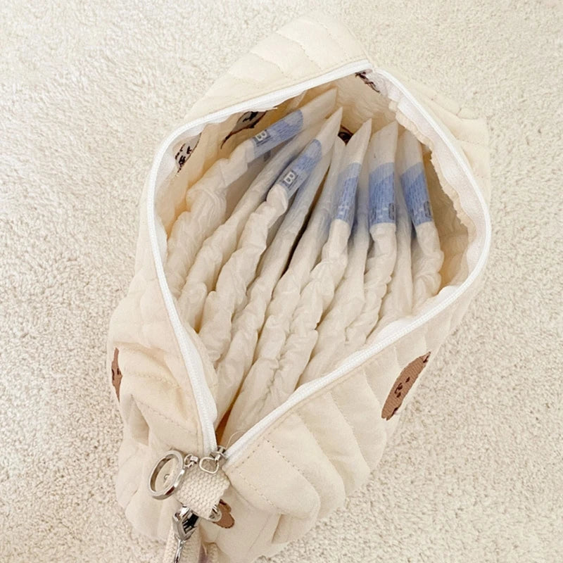 Sac à langer brodé et matelassé petit modèle pour bébé