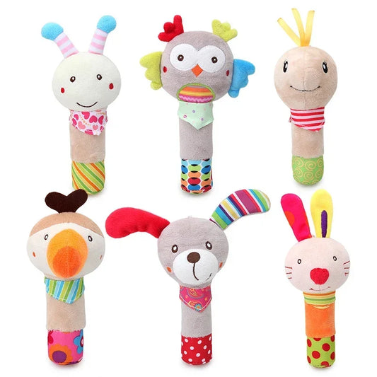 Hochet avec jouets en peluche