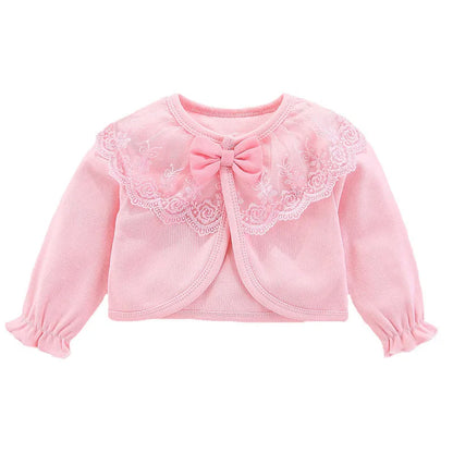 Manteau en dentelle pour bébé
