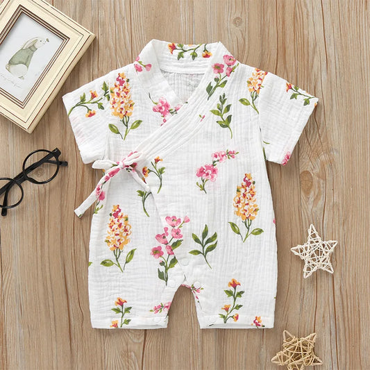 Tenue d’été style kimono imprimé floral pour bébé