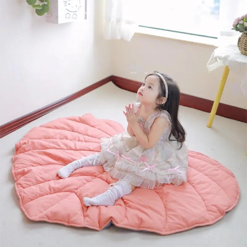 Tapis de sol en forme de grande feuille en coton pour bébé