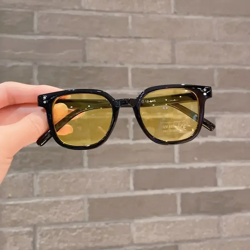 Lunettes de soleil carrées pour enfants