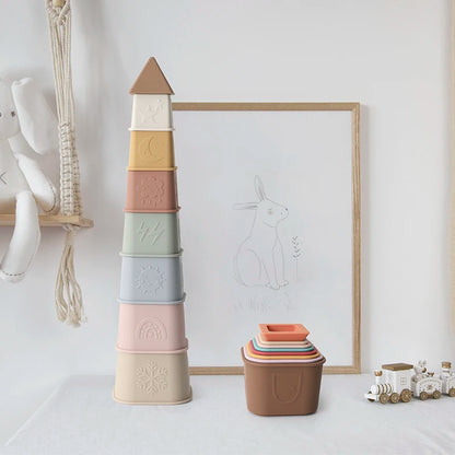 Collection de tasses empilables en silicone pour bébés