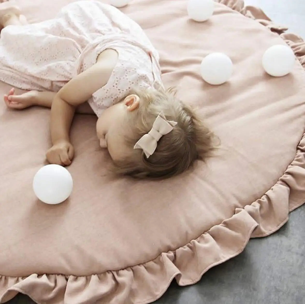Tapis de sol bébé rond en dentelle douce