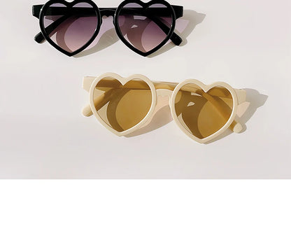 Lunette colorée avec un design en forme de coeur pour enfant