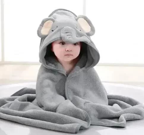 Peignoir à capuche pour bébés