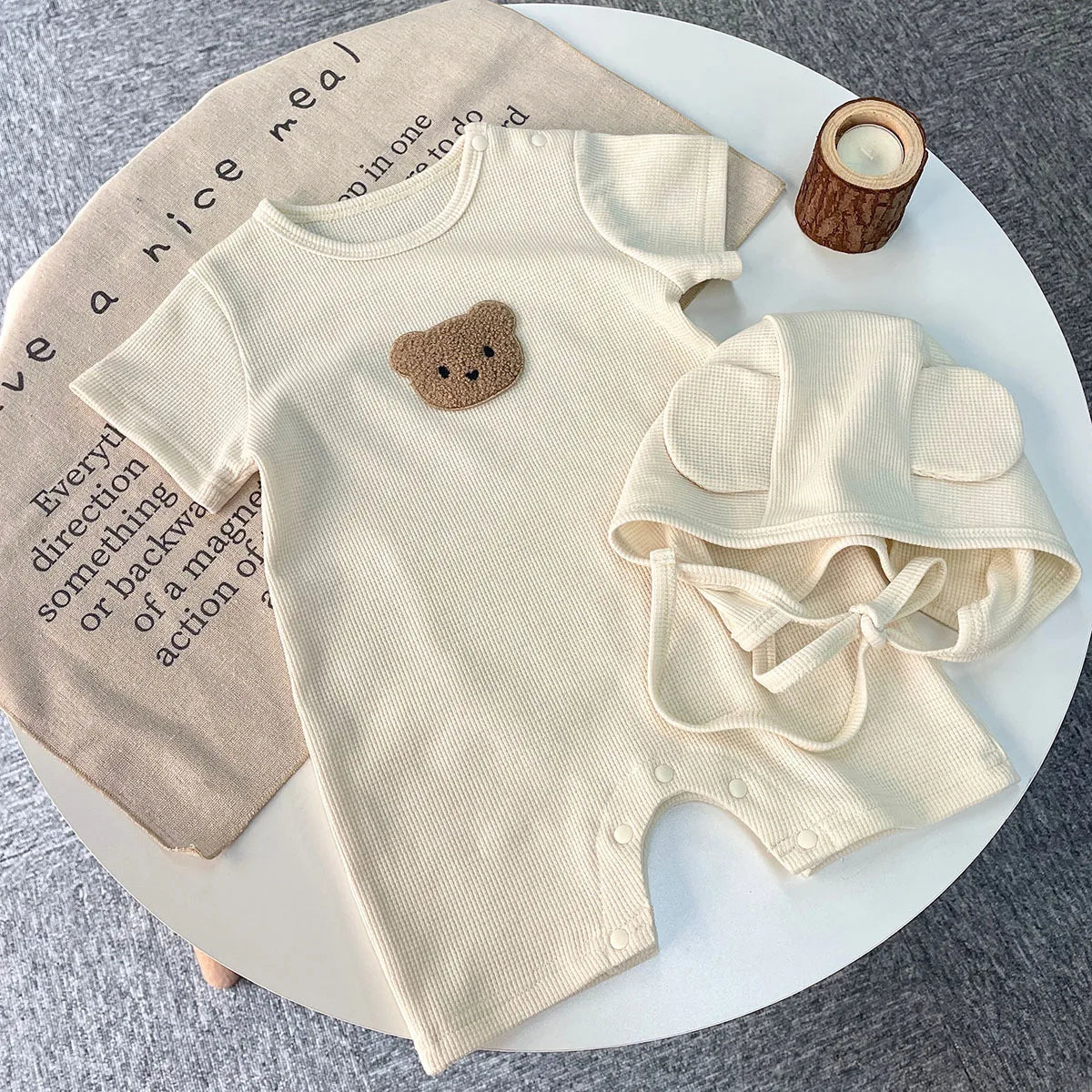 Barboteuse avec bonnet pour bébé