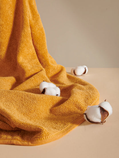 Serviette à capuche pour nouveau-né