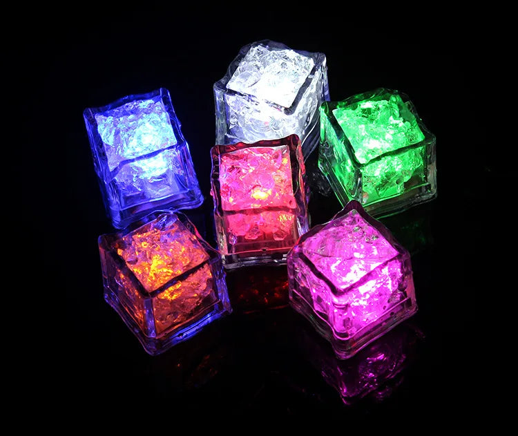 Lot de 6 ou 12 pièces de jouets de bain cubes lumineux