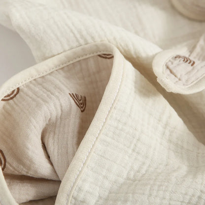 Cape de bain pour bébé beige avec cœurs