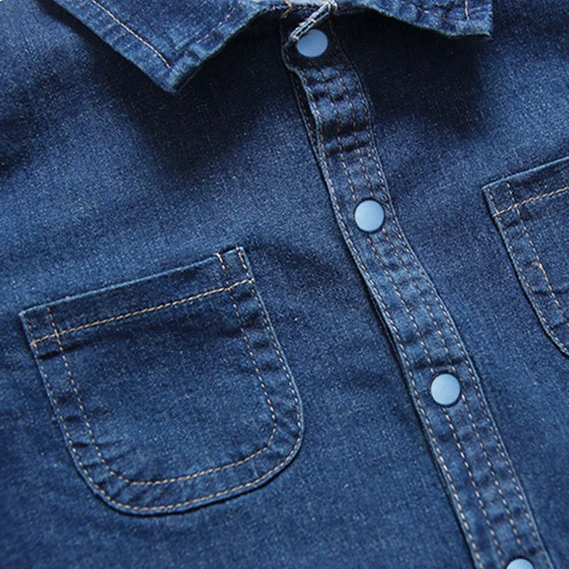 Barboteuse en denim doux pour bébés