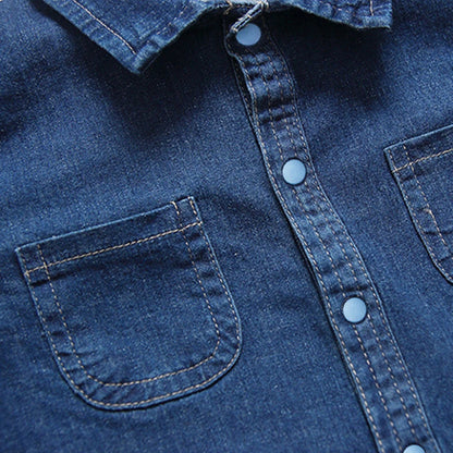 Barboteuse en denim doux pour bébés
