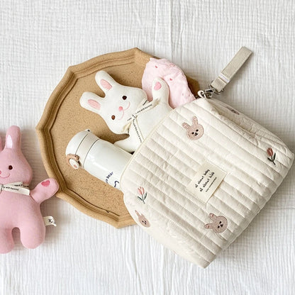 Sac à langer brodé et matelassé petit modèle pour bébé