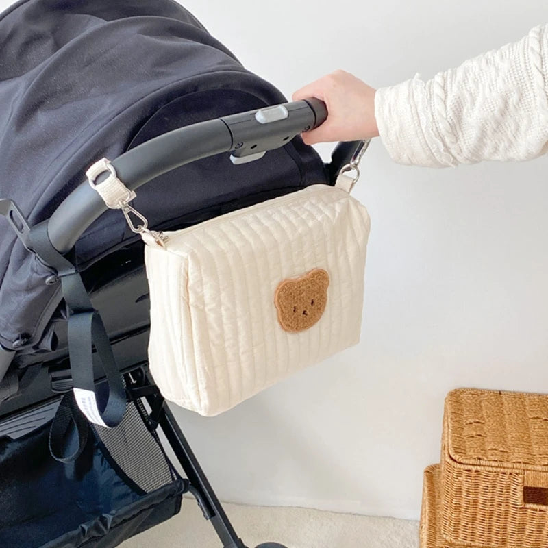 Sac à langer brodé et matelassé petit modèle pour bébé