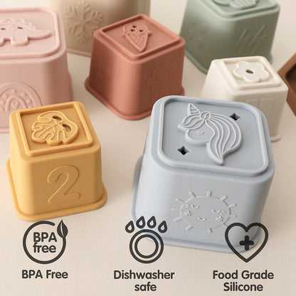 Collection de tasses empilables en silicone pour bébés