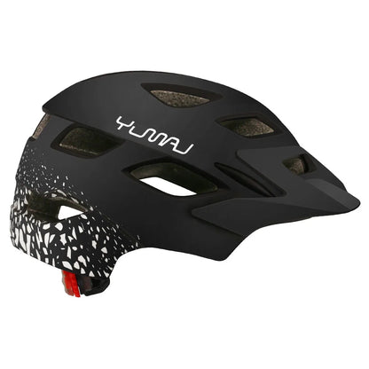 Casque de vélo avec des imprimés pour enfants