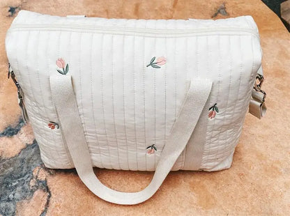 Sac à langer brodé et matelassé grand modèle pour bébé
